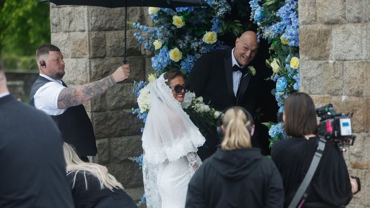 „Regele țiganilor” își ia iaht de 49 de milioane de euro după nunta fiicei Venezuela