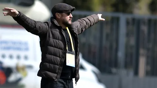 Viorel Moldovan, descumpănit după ce Petrolul a pierdut cu CS Mioveni și și-a luat adio de la play-off și promovare. Antrenorul a dat vina și pe arbitraj și nu știe ce urmează pentru el și club. La demisie nu se gândește: ”Deocamdată nu renunț. O să văd ce va fi!”