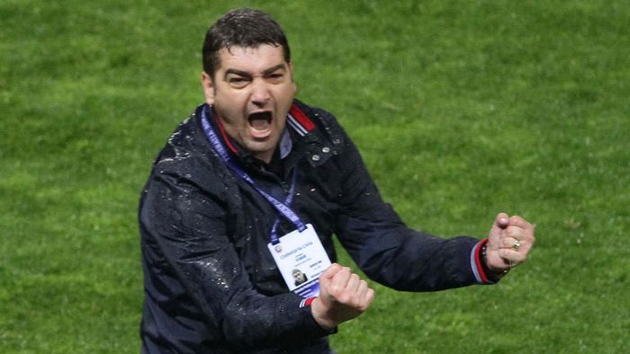 Ciobotariu, cu picioarele pe pământ, chiar dacă e la un singur punct de Steaua: "Privim și în sus, dar mai întâi la ce se întâmplă după noi". Declarație emoționantă pentru suporterii lui ASA Tg. Mureș