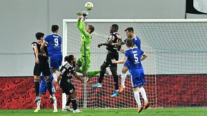 ”FC U” Craiova se desparte de încă un jucător după promovarea în Liga 2, al patrulea. Decizia clubului l-a surprins: ”Nu mă așteptam. Plec cu o oarecare tristețe”