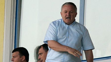 "În fotbal îmi stric imaginea"