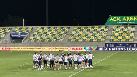 Larnaca galbenă: 5.000 de români sunt așteptați diseară în tribune, la Cipru - România! Fanii naționalei lui Mircea Lucescu au luat cu asalt și sectoarele rezervate gazdelor: „Le suntem recunoscători!”