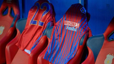 Steaua a jucat pe ArenA cu "sponsor" pe piept pentru a doua oară în acest sezon!** Ce tricouri speciale au avut roș-albaștrii în Olanda