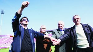 Optimism alb-violet!** "Steaua? Le dăm 4!"