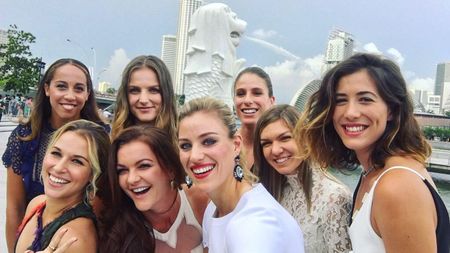 FOTO | Simona Halep, apariție elegantă la tragerea la sorți de la Singapore. "Sper să câștig cât mai multe meciuri pentru a-mi cumpăra cât mai multe lucruri"