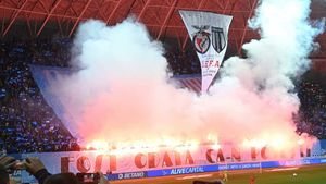 Universitatea Craiova, în pericol să-şi închidă sectoare din stadion la meciurile europene. Amenda primită de la UEFA pentru meciul cu Sarajevo