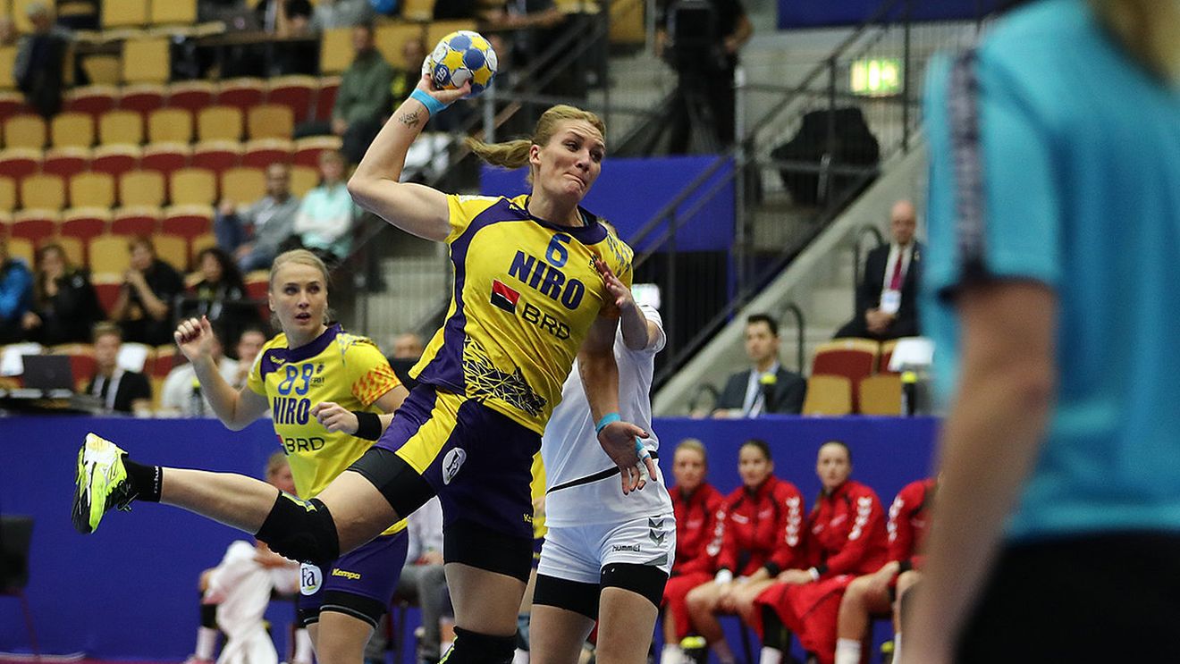 Prima reacție după victoria muncită cu Cehia: "Sunt foarte mici și ne-au bulversat. Acum erau aici, acum nu mai erau". Jucătoarea care va avea un rol-cheie în "finala" cu Danemarca