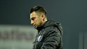 Ilie Poenaru, mesaj dur după ce Radu Petrescu l-a făcut „pușcărie de fotbalist” pe Gardoș. „Nu ne mai tratați de sus, nu mai fiți aroganți!” | VIDEO EXCLUSIV ProSport LIVE