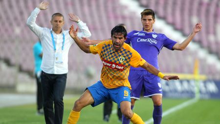 "Dacă o să ajungă jucător bun, Mihai o să aibă probleme cu mine!" În 2013 MM nu l-a vrut la Steaua, acum stă cu sufletul la gură. Un jucător dorit de  DInamo îl face să "tremure"
