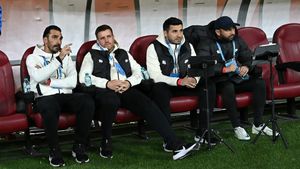 Prima întărire pe care Elias Charalambous și Mihai Pintilii au primit-o la FCSB, după rușinea cu Rapid. Fotbalistul a venit la timp pentru play-off