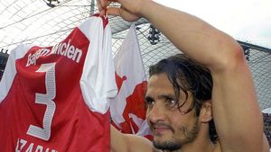 Vestea care le-a aprins pe franțuzoaice!** Lizarazu va alerga dezbrăcat pe străzi