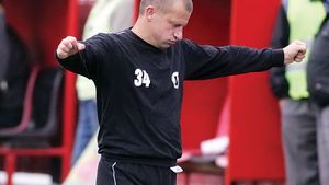 Dorinel a plâns la despărțirea de foștii săi elevi de la "U"