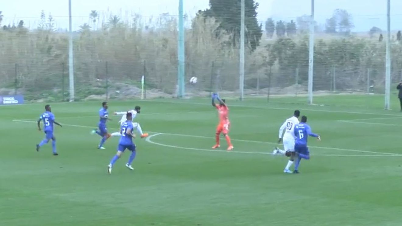 Mirel Rădoi, ești atent? Adiță Păun a reușit golul cantonamentului pentru CFR Cluj | VIDEO