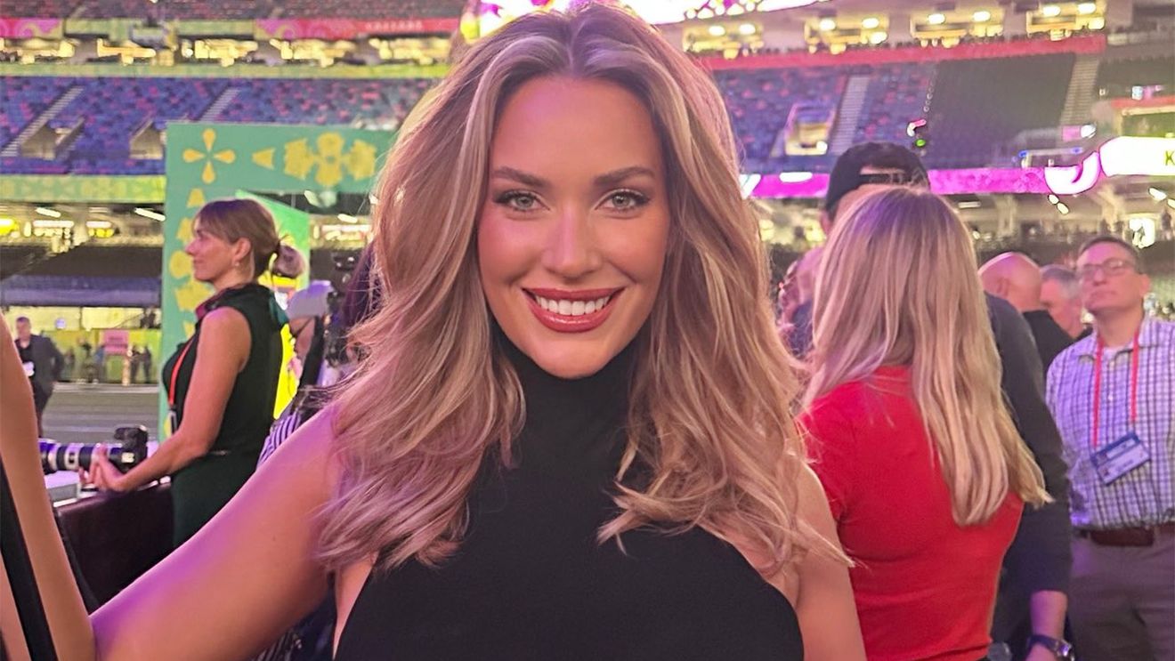 Apariție provocatoare pentru „cea mai frumoasă femeie din lume” într-o nouă meserie: „Cred că mi-am găsit vocația”