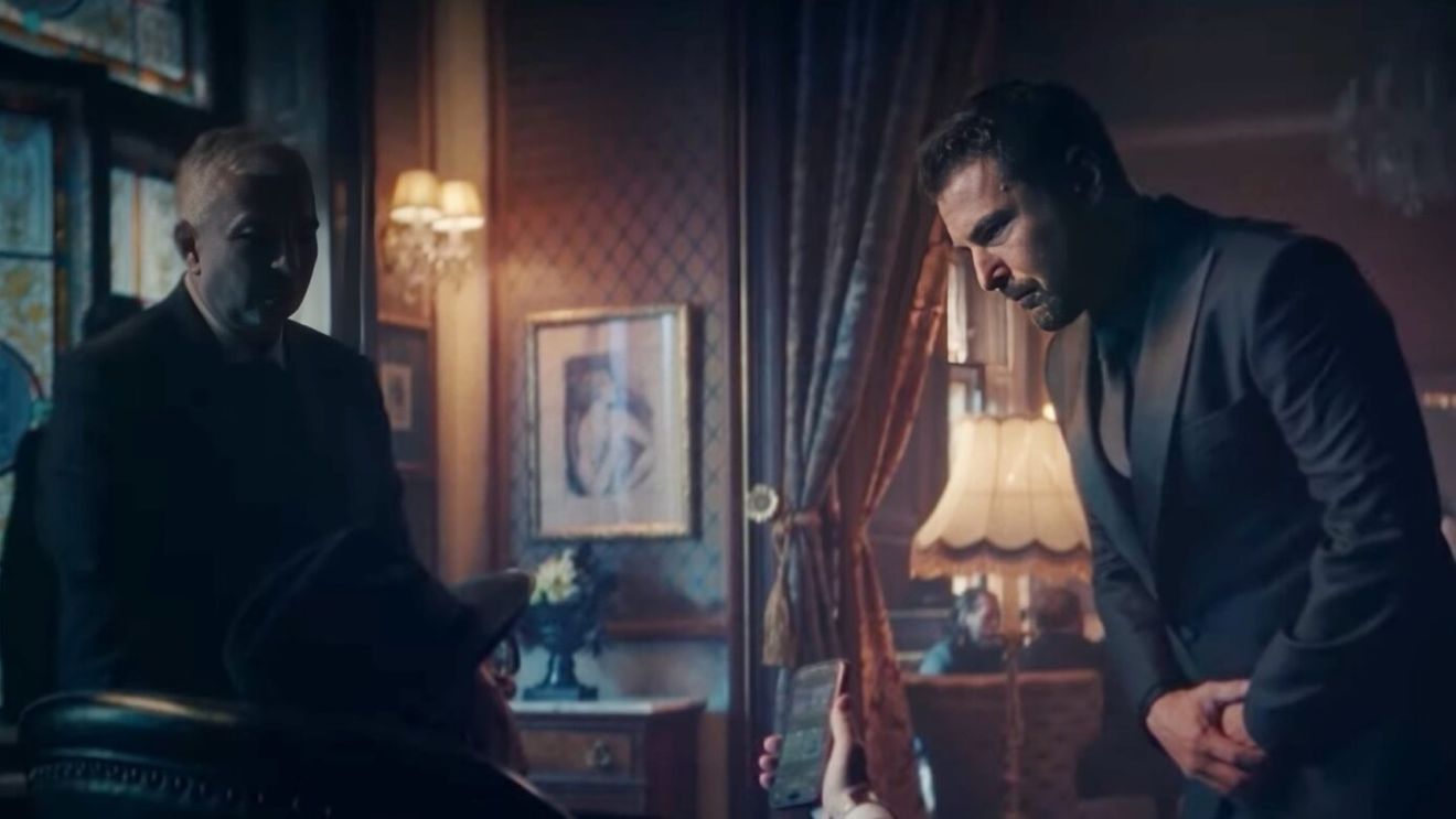 Apariția milionarului Dan Petrescu la filmările pentru o reclamă cu mafioți, în care mai apar Dumitru Dragomir și Adrian Mutu, i-a șocat pe toți: „Am leșinat de râs când l-am văzut”