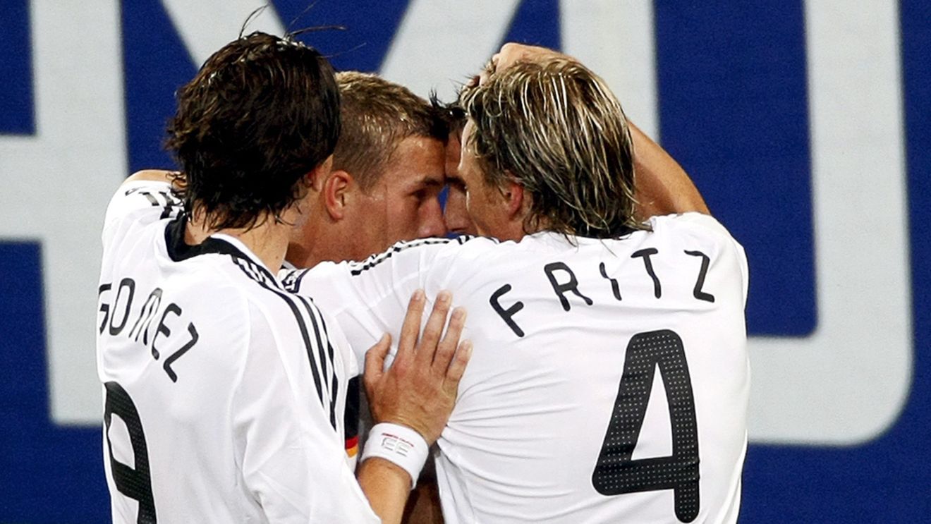 Polonia are complexul german