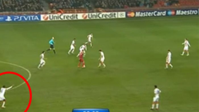 "Sper că fiul meu nu se uita la asta!"** FOTO Asta le scăpase multora: gestul JOSNIC făcut de Adriano după ce a dat cel mai RUȘINOS gol din Liga Campionilor
