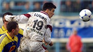 Punct după o carieră fabuloasă! Daniel Pancu a pus ghetele în cui: "Aș mai fi jucat pentru Rapid, dar această echipă nu mai are nimic în comun cu Rapidul generației mele"