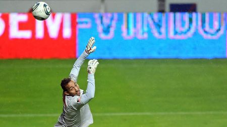 George Copos a parafat transferul portarului căutat după plecarea lui Coman:** "A semnat pe 2 ani, dar nu îi garantăm postul de titular"