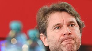 Ce trebuie să facă Florin Răducioiu pentru a readuce Dinamo în top! „Altfel spargi sticla la televizor!” | VIDEO EXCLUSIV ProSport Live