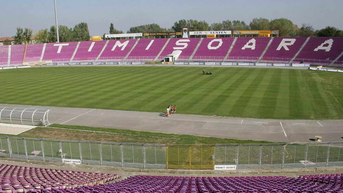 Presa olandeză:** "Ajax joacă în România lui Tarzan"