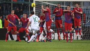 EXCLUSIV | Adrian Porumboiu a dezvăluit numele celui mai "smart" fotbalist cu care a interacționat. "Un băiat citit, puteai să discuți cu el și altceva în afară de fotbal". Scarface, Gaudi și Opera din Verona