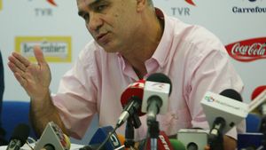 Iordănescu: "Nu cred într-o alianță între România și Olanda"