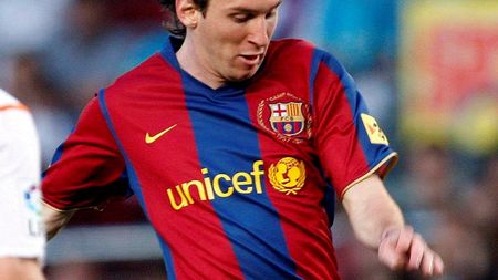 Messi, noul număr 10 al Barcelonei!