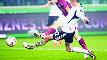 Avertisment din Europa!** UEFA monitorizează echipele din cupe: trei din șase au călcat pe bec! Ce amenzi uriașe riscă românii