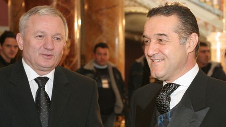 "Porumboiu m-a întrebat de Lăcătuș! **I-am zis că e un om extraordinar!"