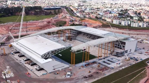 Un muncitor a murit după ce a căzut de la o înălțime de opt metri, la stadionul din Sao Paulo