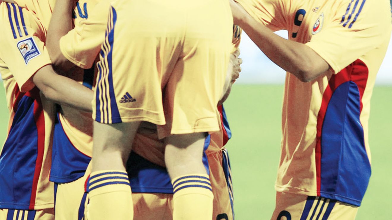 Primii deasupra liniei