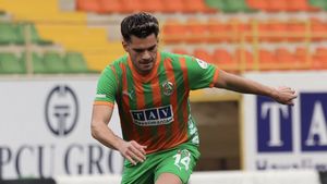 Ianis Hagi a marcat din lovitură liberă! Cum i-a surprins pe români