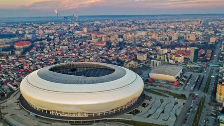 La 9 ani de la inaugurarea arenei din Craiova, hotelul din incintă va fi dat, în sfârşit, în folosinţă. Nu va fi destinat însă nici sportivilor şi nici turiştilor
