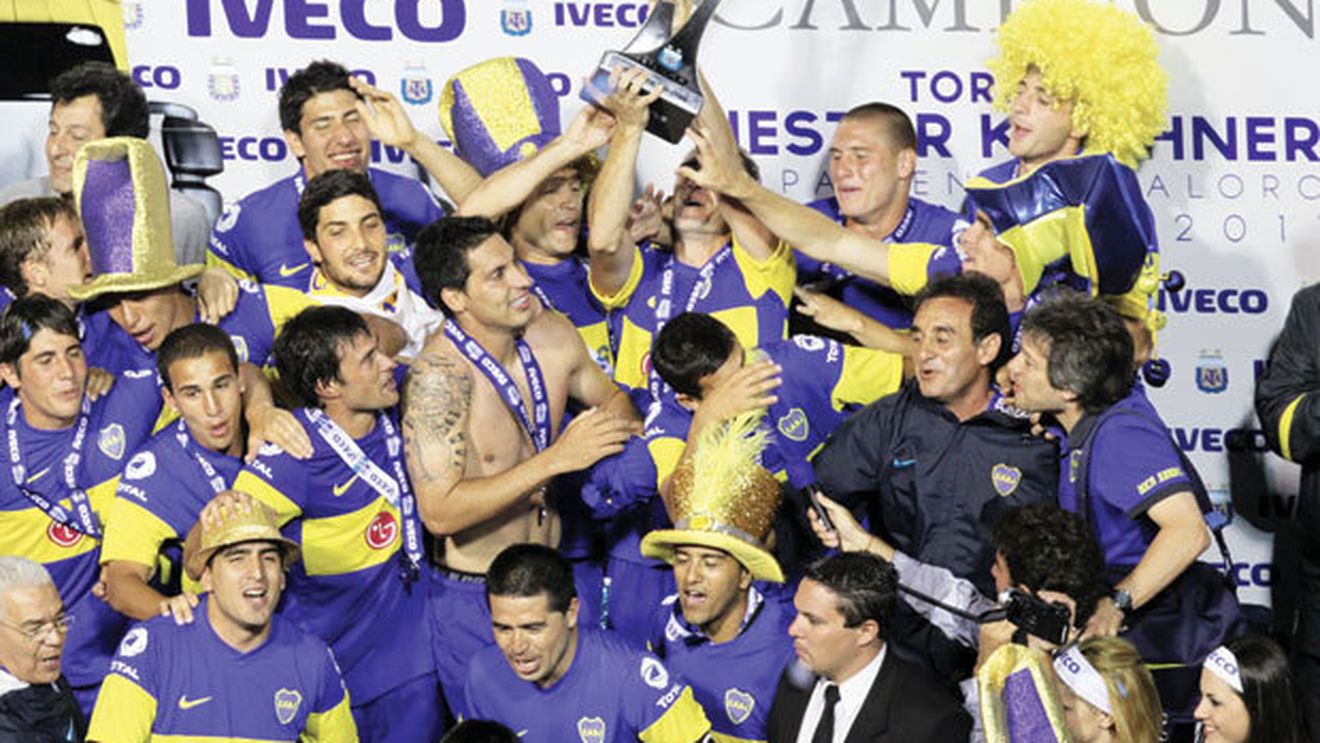 Legătura dintre fotbal și arme se oficializează!** Campionatul de fotbal argentinian va primi numele unui crucișător