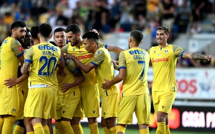 Antrenorul Petrolului le taie aripile fotbaliștilor săi după victoria din meciul cu FC U Craiova 1-0 „Să rămânem cu picioarele pe pământ…”