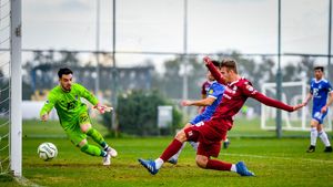 Rapid, învinsă de ”FC U” Craiova în Antalya, după un meci spectaculos, cu goluri de senzaţie, reveniri pe tabelă şi eliminare | VIDEO