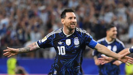 Nemaivăzut! Chiar în fața lui Istvan Kovacs, Leo Messi a scris istorie la Cupa Mondială după meciul Argentinei