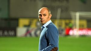 Bogdan Andone, ofertă generoasă refuzată în favoarea Astrei Giurgiu! Unde putea ajunge antrenorul și de ce a ales să continue în Liga 1