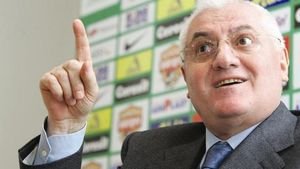 "Dinamo și-a luat un jucător serios, Helder! Dacă scapă de cei care nu aleargă, își fac echipă"