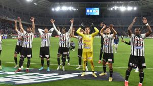 O echipă din Superliga a dat afară aproape o treime din lot! Șapte dintr-o lovitură: fotbaliștii au fost anunțați oficial că pleacă!