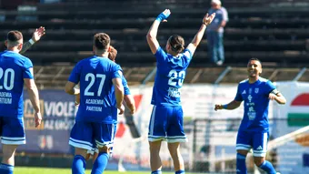 CSM Olimpia Satu Mare așteaptă și analizează după retrogradare. Cristian Pustai nu știe dacă va continua, iar conducerea ar fi demarat negocierile cu alt antrenor