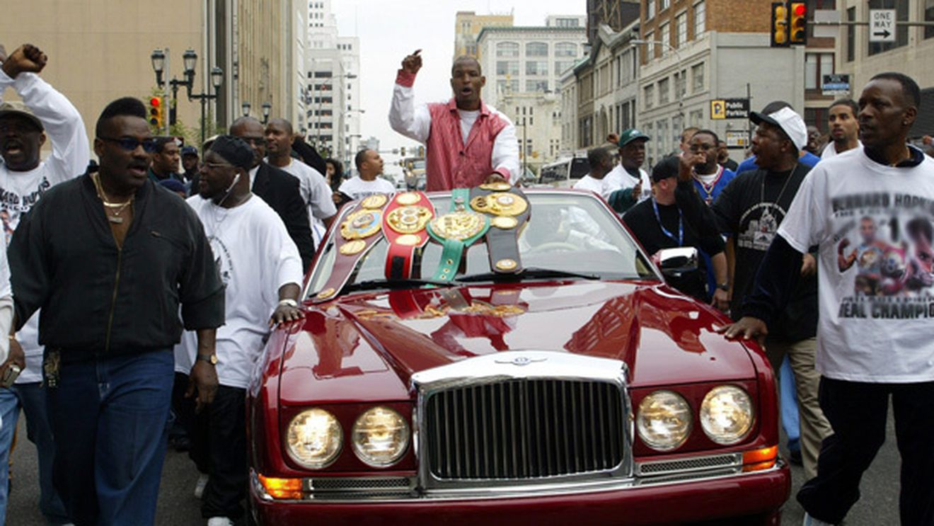 'Călăul' îl cere pe Bute!** Cum vrea să-i blocheze unificarea centurilor! "Ward, lasă-mi-l mie!"