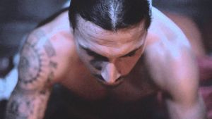 VIDEO / Ibrahimovic, despre super-reclama pentru Volvo: "Mi se ridică părul pe mâini când o văd". Bate clipul lui Van Damme?