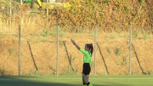 Jucător român, acuzat de remarci sexiste în Italia. „Mi-e rușine că m-ai arbitrat. Fotbalul nu este pentru femei. Lasă-te!”