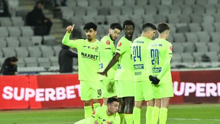 Clubul din Superliga s-a despărțit de trei noi jucători în ultima zi de mercato. Unul dintre ei ajunge în Liga 2. EXCLUSIV