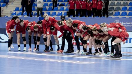 Poate să piardă Muntenegru la 5 goluri diferență sau mai mult? Răspunsul selecționerului Adrian Vasile înaintea „finalei” de azi, de la ora 17:00