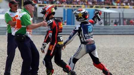 Scandal în MotoGP: "A fost o manevră de om nebun!"** "Se plânge de parcă are cinci ani"