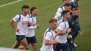 Toate speranțele în fotbaliștii pe care Gigi Becali vrea 20.000.000 de euro. Reacții din Generația de Aur despre cei doi titulari din România - Cipru