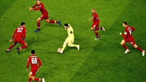 Messi, "părăsit" pe Anfield! Delegația Barcelonei s-a grăbit să plece de la stadion și l-a "uitat" pe superstarul argentinian printre rivali

